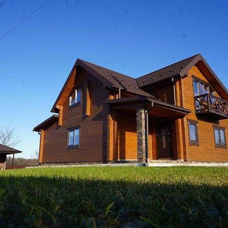 Villa Family House Truskavets Modrychi Exterior photo