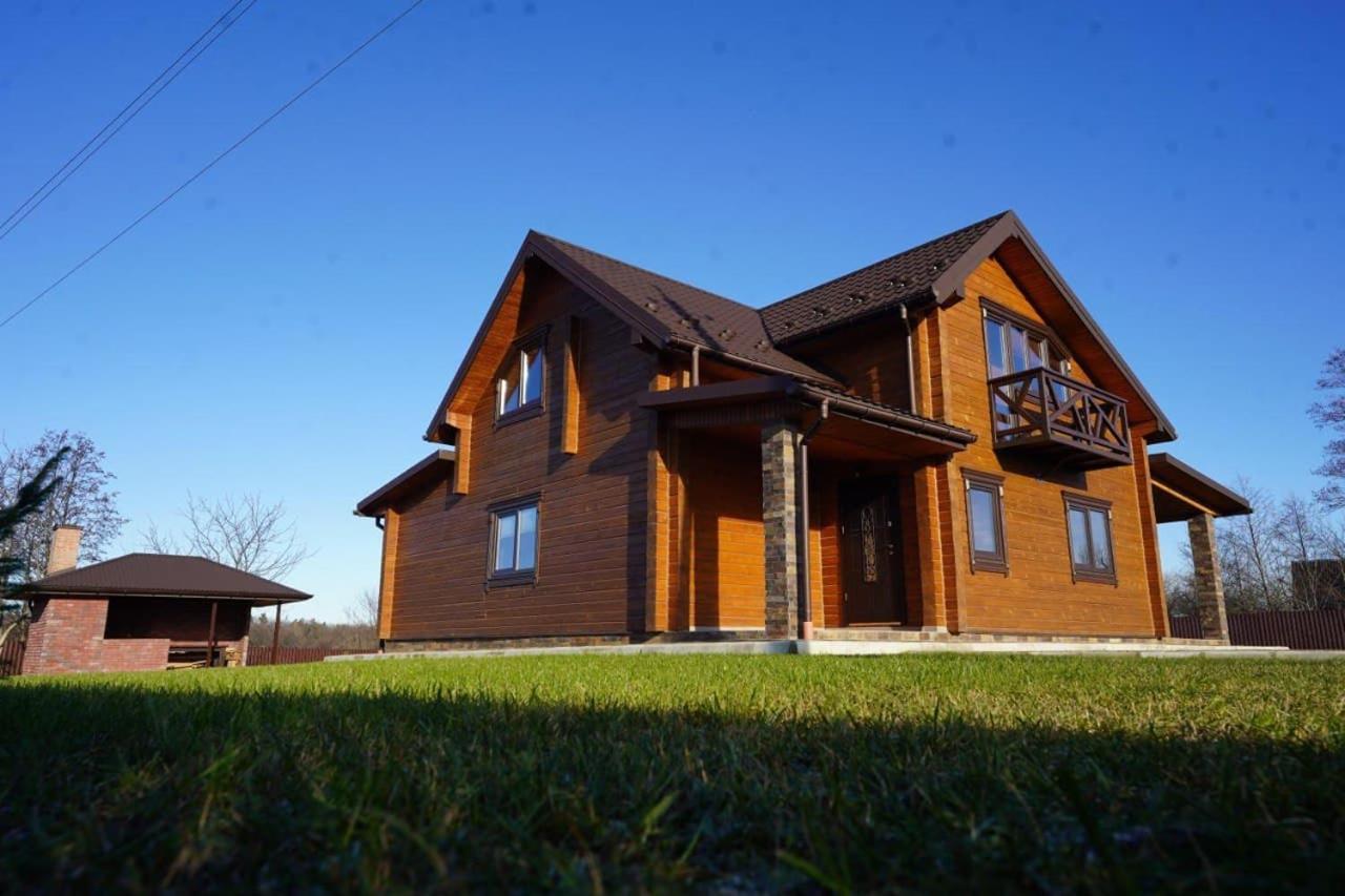 Villa Family House Truskavets Modrychi Exterior photo